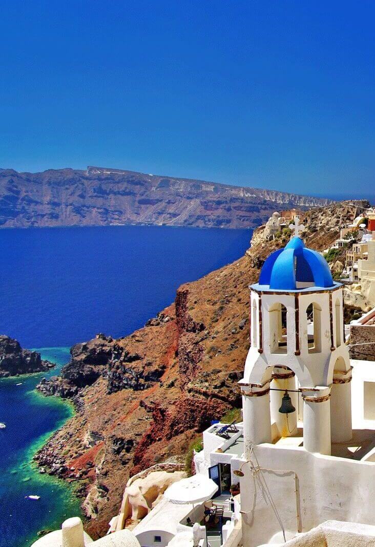 the blue homes of San Torino in Greece